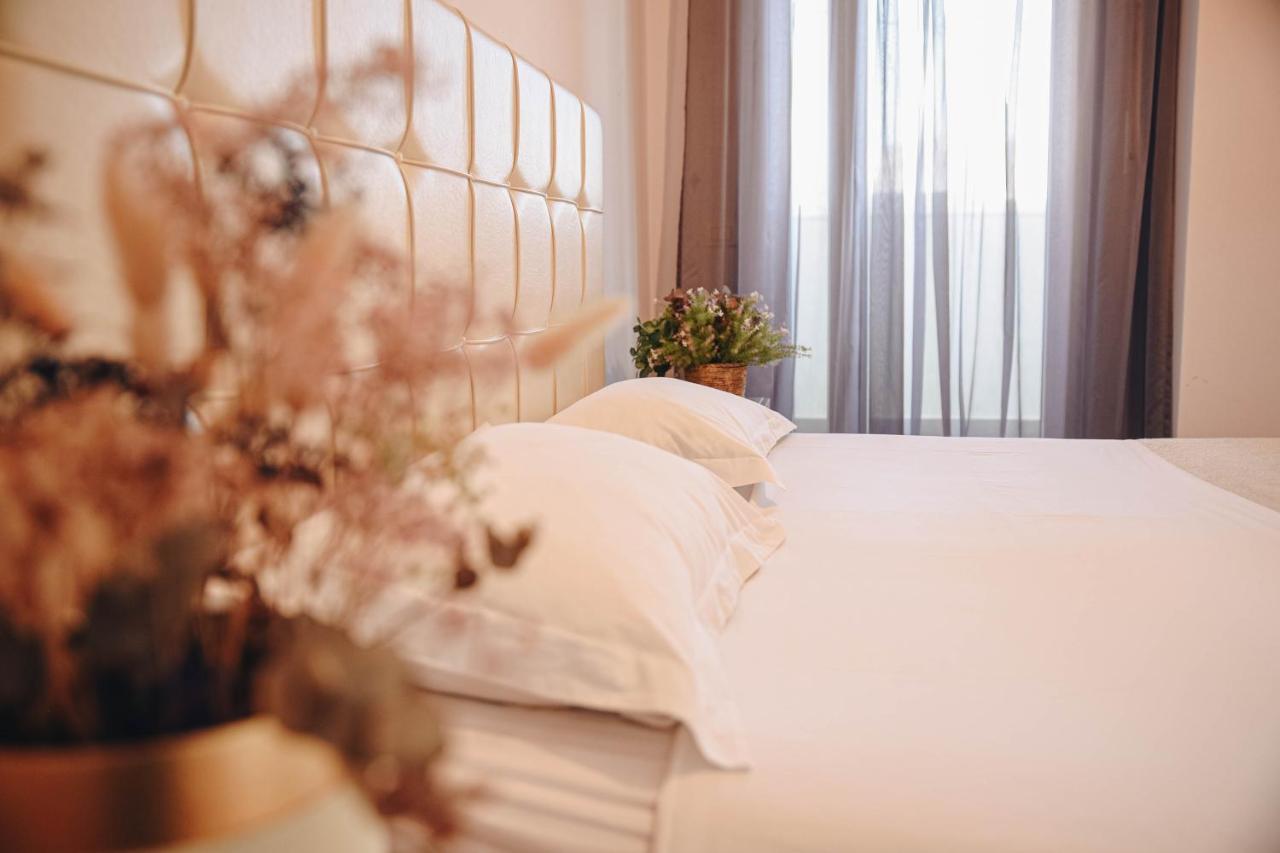 Cozy Rooftop Apartment - Your Home, Away From Home! Τίρανα Εξωτερικό φωτογραφία