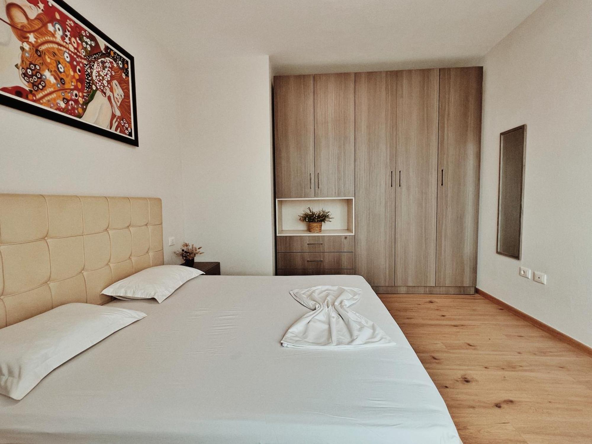Cozy Rooftop Apartment - Your Home, Away From Home! Τίρανα Εξωτερικό φωτογραφία